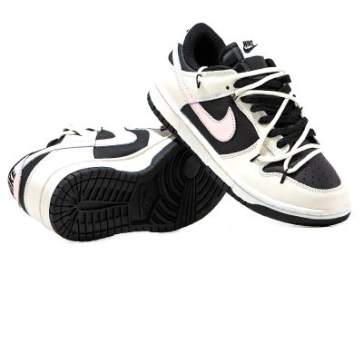 Nike Dunk Black White