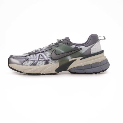 Nike V2K Runtekk Summit White Metalic Silver