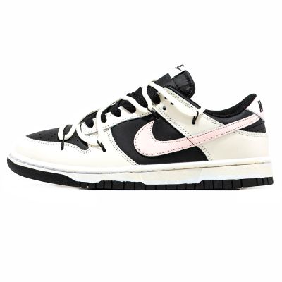 Nike Dunk Black White
