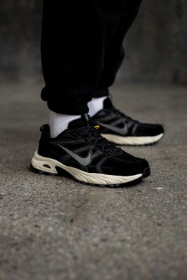 Nike V2K Runtekk Run Black/White