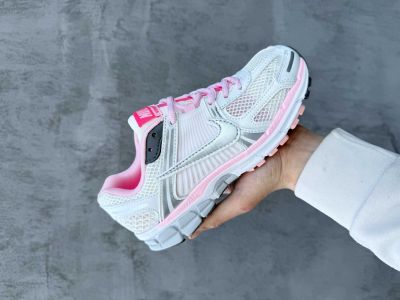 Nike Zoom Vomero 5 Pink v1
