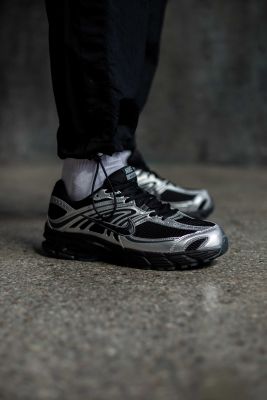 Nike Air Max Moto 2K “Black/Metallic Silver”
