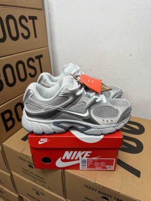 Nike Vomero V5 RNR White Silver