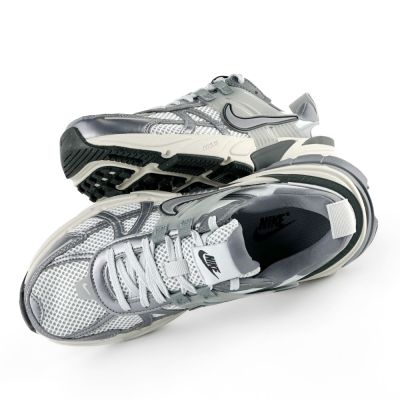 Nike VK2 Run V2K Runtekk Pur Platinum Wolf Grey
