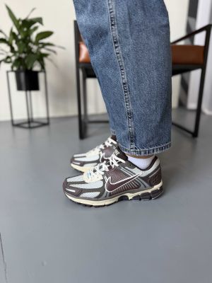 Nike Zoom Vomero 5 Earth Fossil
