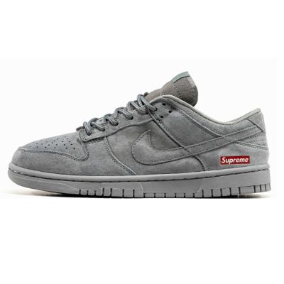 Nike SB Dunk Low x Supreme Grey
