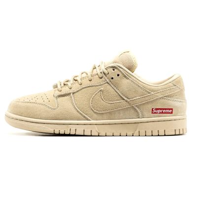 Nike SB Dunk Low x Supreme Beige