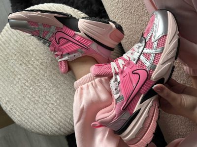 Nike V2K Runtekk Pink Silver