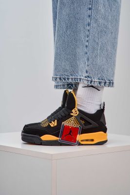 Jordan 1 Nike Air 4 Retro Thunder