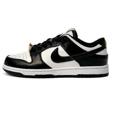 Nike SB Dunk World Champ