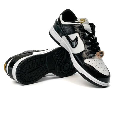 Nike SB Dunk World Champ