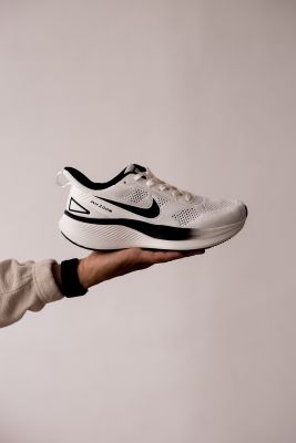 Nike ACG Air Zoom White/Black