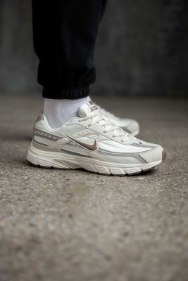 Nike Initiator White/Grey/Beige