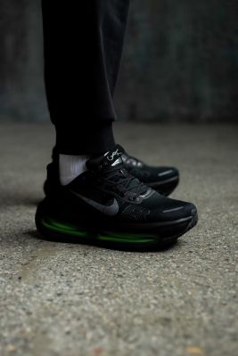 Nike ACG Vomero Premium Black/Fluorescent Green