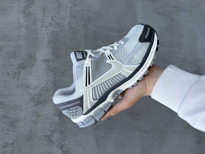Nike Zoom Vomero 5 Grey/Silver