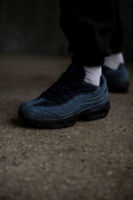 Nike Air Max 95 Levi’S X “Obsidian”