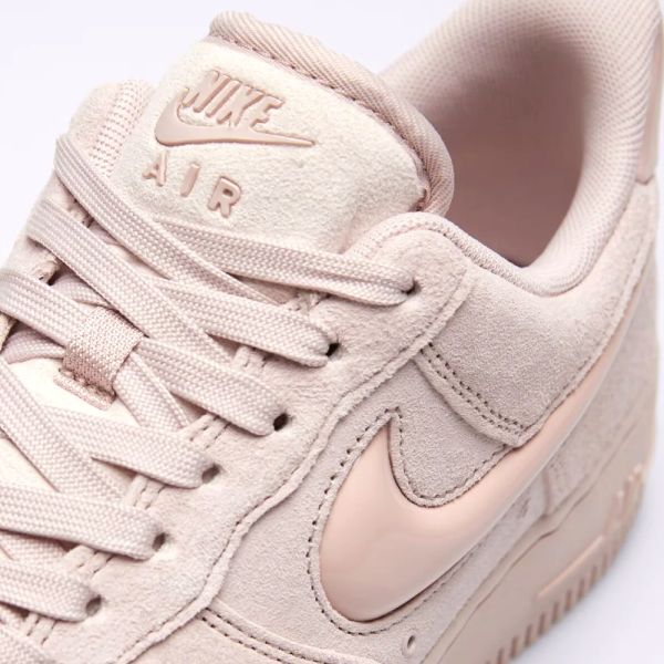 Nike Air Force 1 '07 Pink