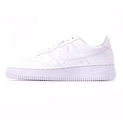 Nike Air Force v13