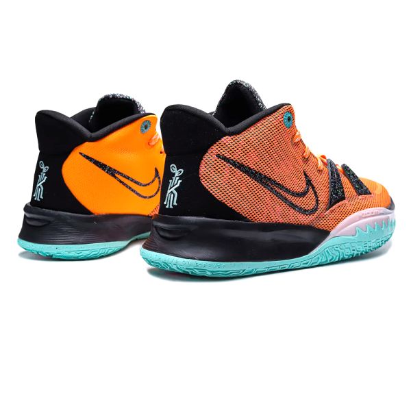 Nike Kyrie 7 ”Atomic Orange”