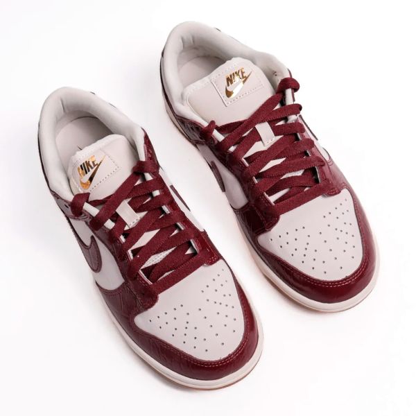 Nike Dunk Sb Burgundy Croc
