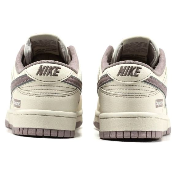 Nike SB Dunk Low x Supreme Beige