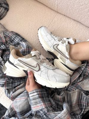 Nike V2K Runtekk Light Brown