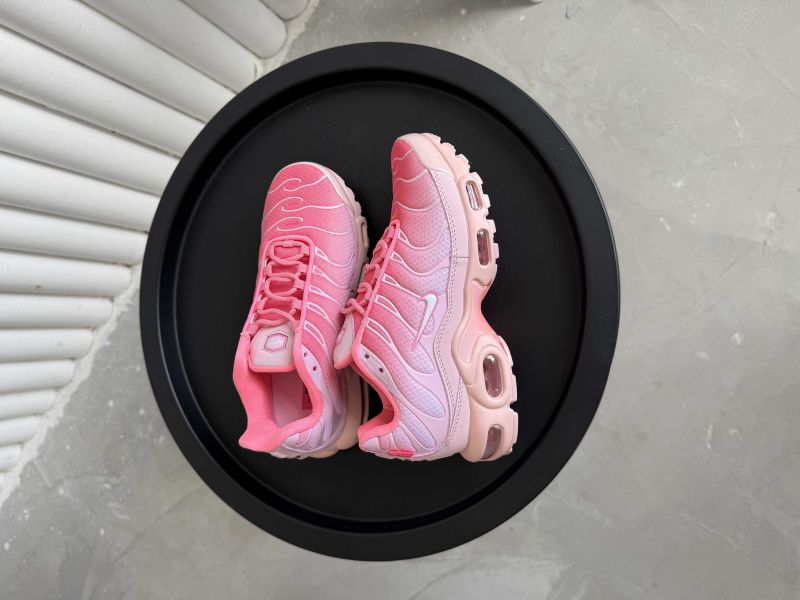 Nike Air Max TN Plus Pink