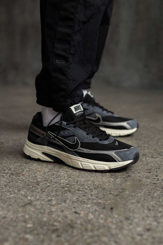 Nike Initiator Black/Grey
