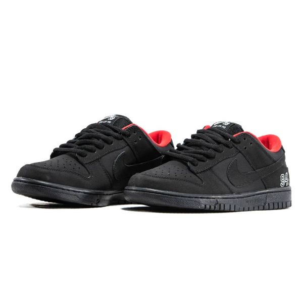 Nike SB Dunk Low x Supreme '94 Black