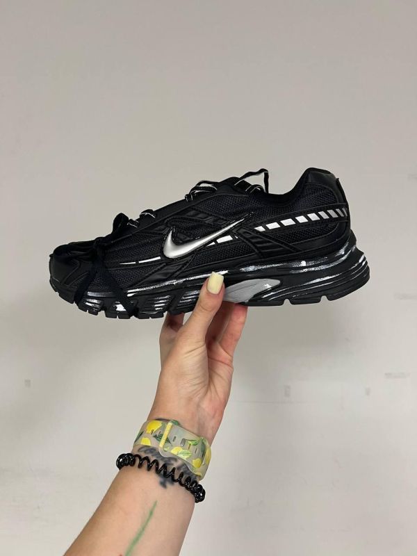 Nike Initiator Custom Black White v2