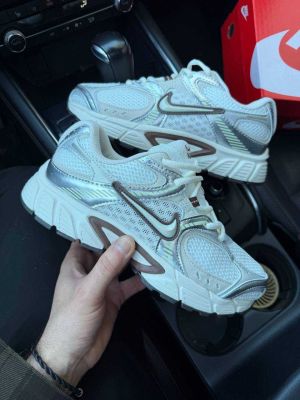 Nike V5 RNR Sail Fauna Brown