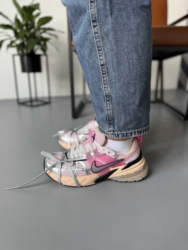 Nike Hot Step 2 V2K Runtekk Beige Pink Silver