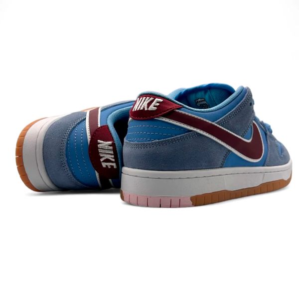 Nike SB Dunk Low Philadelphia Phillies