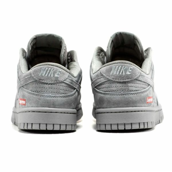 Nike SB Dunk Low x Supreme Grey