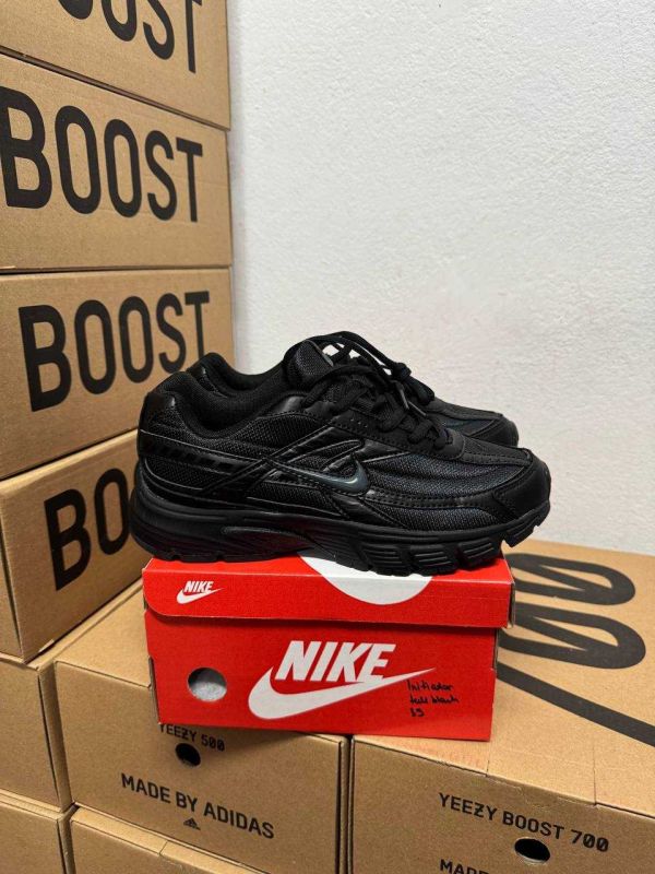 Nike Initiator Black