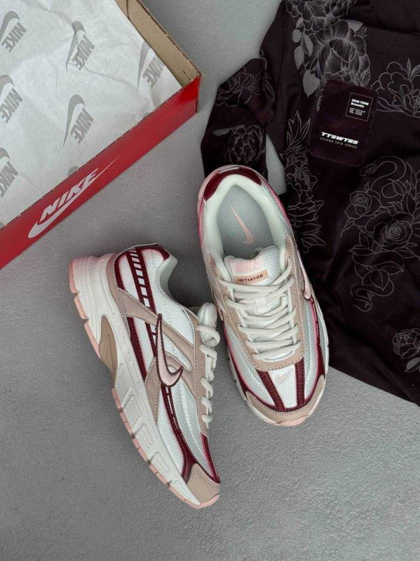 Nike Initiator Beige/Pink