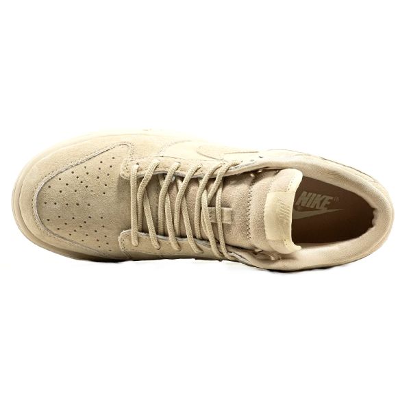 Nike SB Dunk Low x Supreme Beige