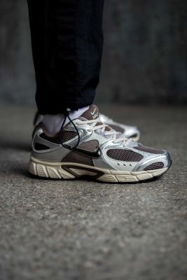 Nike V5 RNR “Cave Stone”