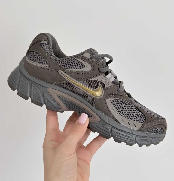 Nike Zoom Zoom V5 v7