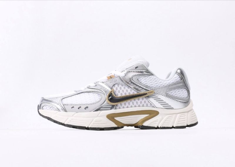 Nike Zoom Vomero 5 V Beige
