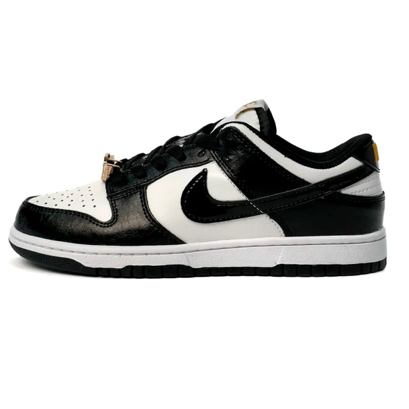 Nike SB Dunk World Champ