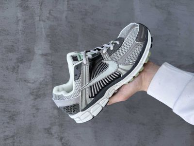 Nike Zoom Vomero 5 Grey/Black/Green