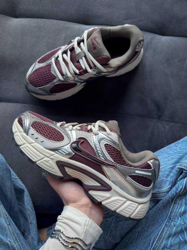 Nike V5 RNR 5 Burgundy Crush