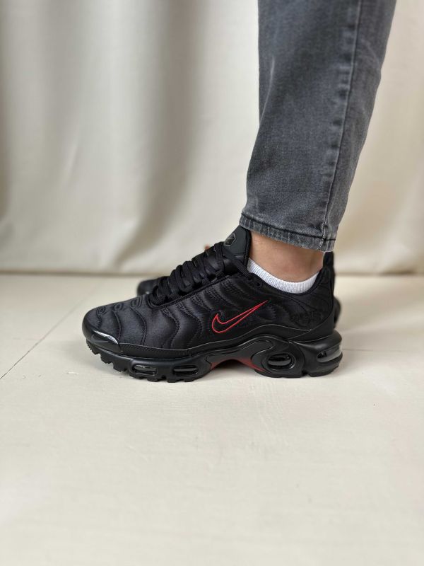 Nike Air Max TN Plus Black Red Gore-Tex